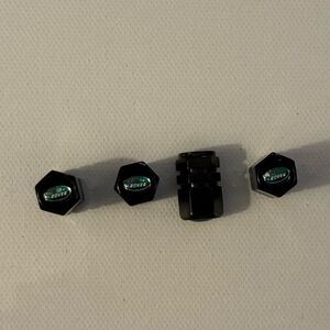 Land Rover Valve Stem Caps in Black Set of 4 NWT